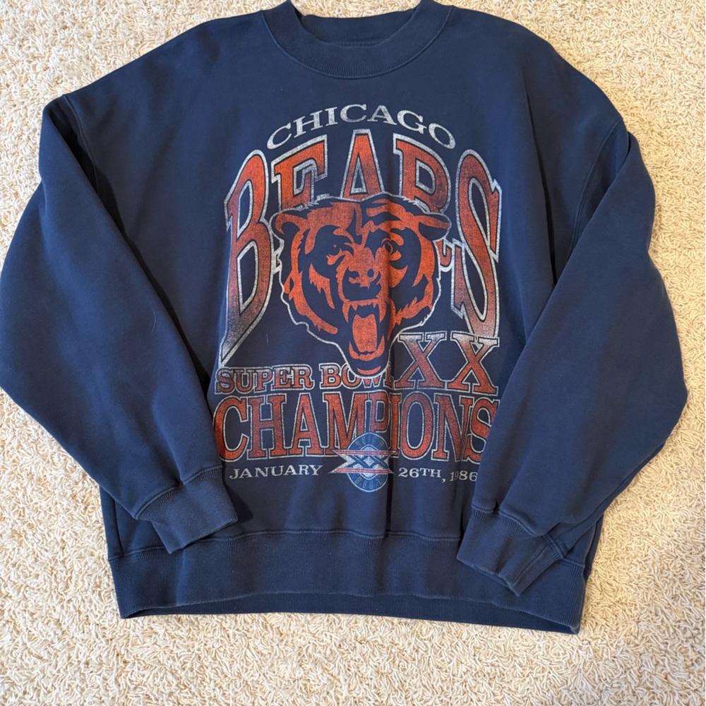 Abercrombie & Fitch Navy Chicago Bears Sweatshirt